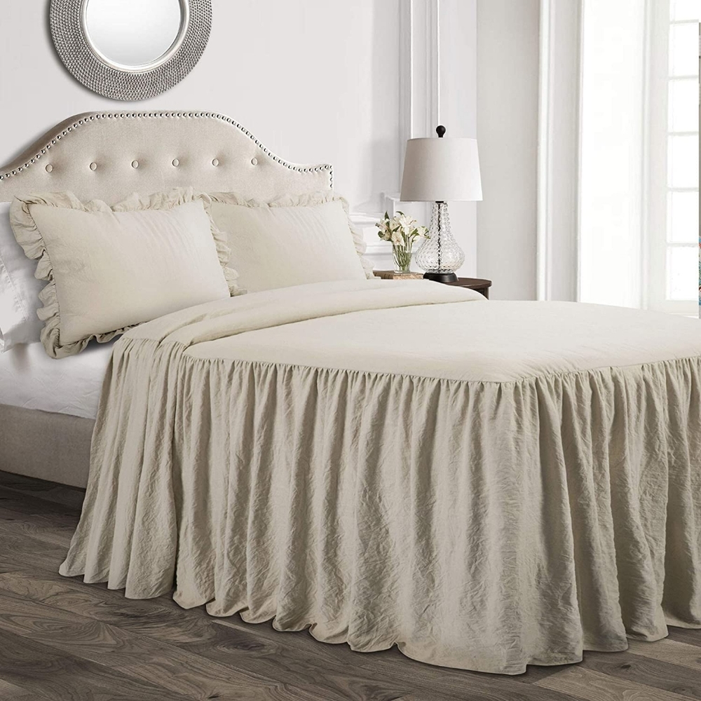 King size 3 pc neutral Bed spread & two shamps